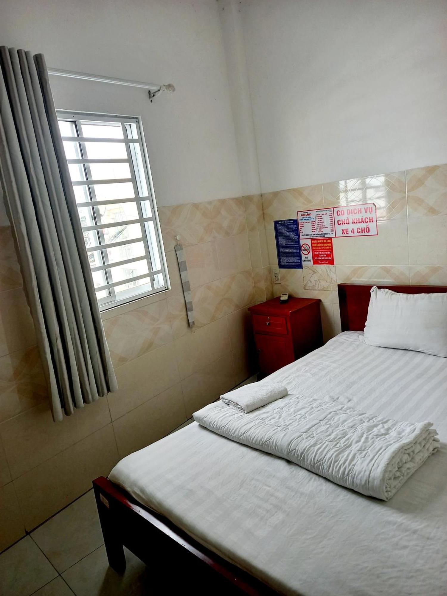 Hotel Khach San Anh Sang Can Tho Habitación foto